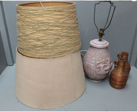 1 Lamp, 2 lamp shades &amp; 2 decorative bottles 
