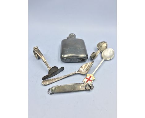 Collection of sterling silver items to include a miniature hip flask, penknife, cutlery set etc 