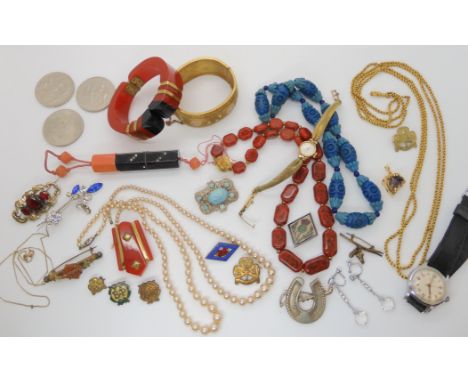 An art Deco red lucite bangle, a ladies maicure set in Deco case and other items of vintage costume Condition Report: No cond