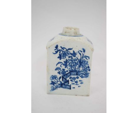 Lowestoft porcelain tea caddy with a Worcester fence style design