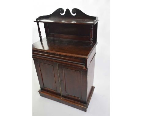 Small 19th century mahogany chiffonier with broken arch pediment over a single shelf, the body with a frieze drawer and two p