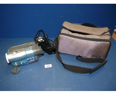 A Samsung 8 mm Video Camera VP-M51B with 550 x digital zoom and 22 x 200m lens, in a Pullman carry case.