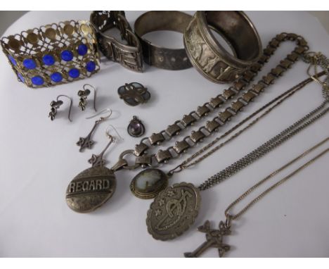 A Collection of Miscellaneous Vintage Lady's Silver Jewellery, including locket and chain, Celtic cross and earrings, Indian 