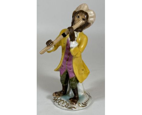 A CONTINENTAL DRESDEN STYLE PORCELAIN MONKEY OBOE / FLUTE PLAYER MUSICIAN FIGURE, HEIGHT 16CM 