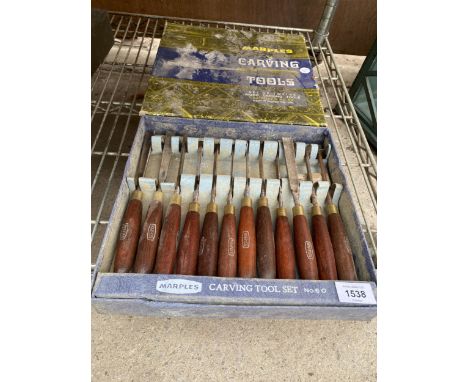 A SET OF WOODEN HANDLED MARPLES LATHE CARVING TOOLS 