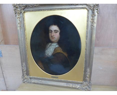 MANNER OF SIR GODFREY KNELLER (1646-1723) PORTRAIT OF LORD WILLIAM RUSSEL (1648-1723) OVAL OIL ON CANVAS, 70X59CM, IN SWEPT G