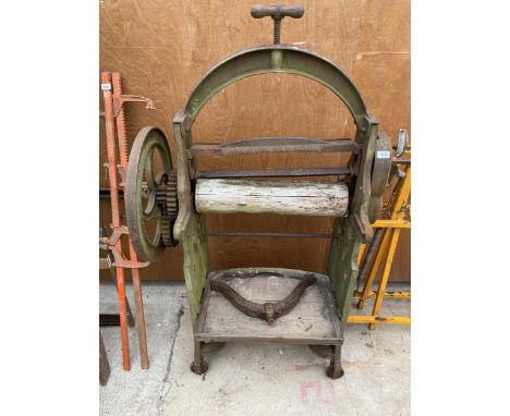 A VINTAGE GRIFFITH JONES MANGLE 