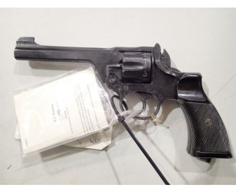 Enfield 38 cal 1940s WWII Tanker pistol with EU deactivation certificate CONDITION REPORT: Trigger moves, magazine does not r