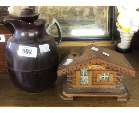 A small selection of assorted collectable items comprising Bakelite thermos jug, small Swiss musical box of house form and a 