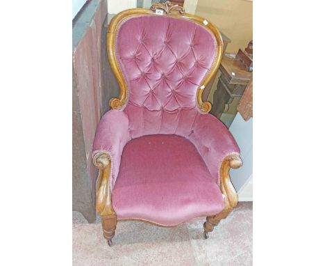 A late Victorian mixed wood part show frame spoon back drawing room armchair with button back old rose velour upholstery, set