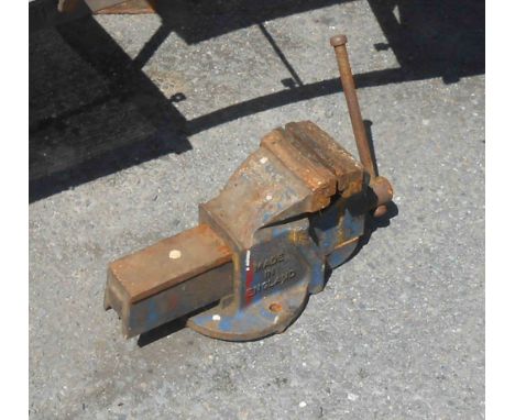 A vintage Record No. 4 bench vice with blue faded finish