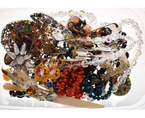 9ct gold bangle, together with a quantity of costume jewellery etc   Condition: 