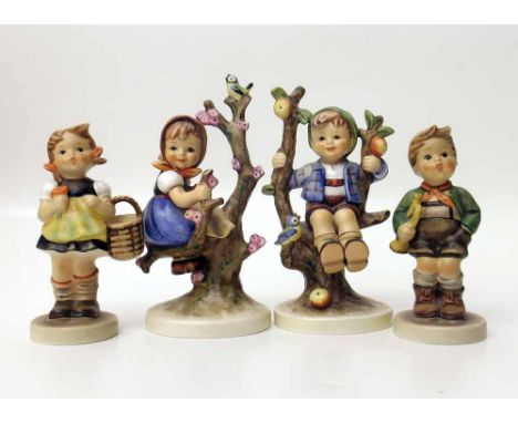 Four Goebel/Hummel figures. Condition Report: see terms and conditions.