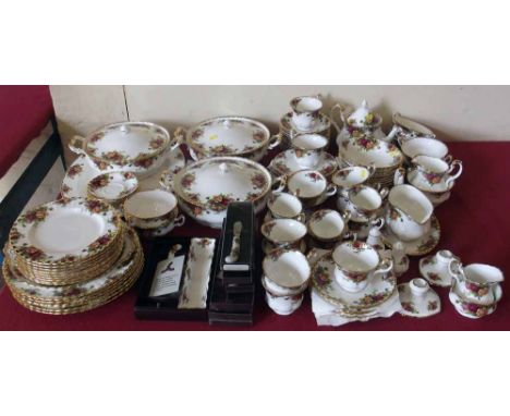 Royal Albert Old Country Roses tea, coffee and dinner service 107 pieces, all 1st except teapot jug bowl and candle stick. Co