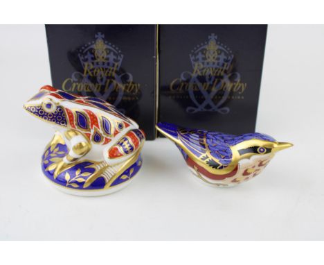 Boxed Royal Crown Derby paperweights, Nuthatch and a Frog, first quality with gold stoppers (2).  In good condition with no o