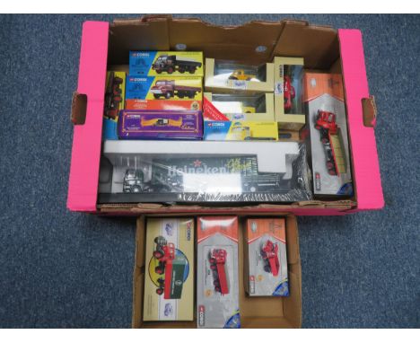 Corgi 1990s onwards collection, generally excellent in excellent boxes, with 1/50th scale Leyland DAF Curtainside Heineken (s