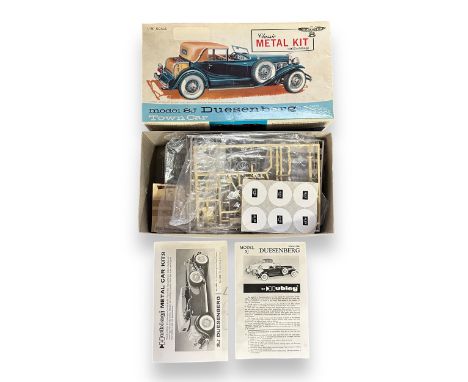 Hubley 1/18th scale 1928 Duesenberg Model J Town Car model kit No. 17604, unmade and unpainted metal and plastic kit, with in