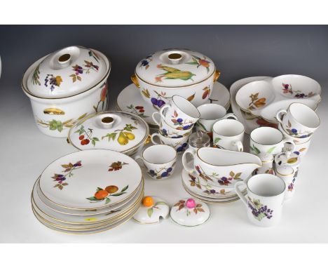 Royal Worcester dinner, oven, tea and ornamental ware decorated in the Evesham pattern including large tureens, serving plate