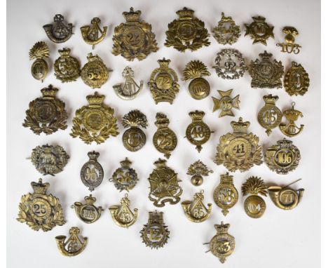 Forty one British Army Glengarry / bonnet badges including 93rd Sutherland Highlanders, 46th South Devonshire, 55th Westmoorl