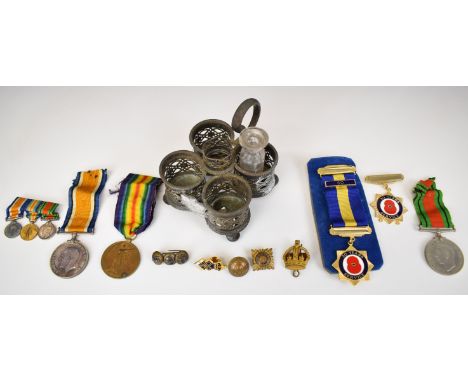 British Army WW1 Dublin Fusiliers medal pair comprising War Medal and Victory Medal named to Brevet Major T W Dickie, togethe