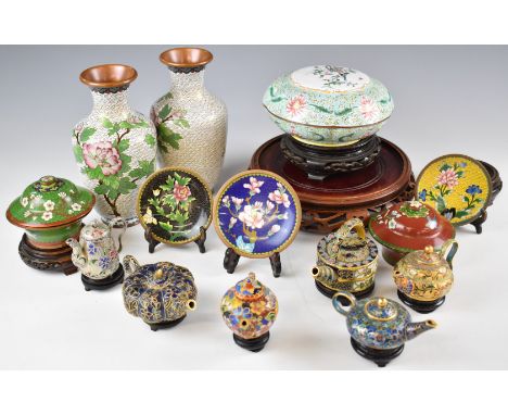 Fourteen Chinese cloisonn&eacute; and enamel vases and teapots with stands, tallest 24cm