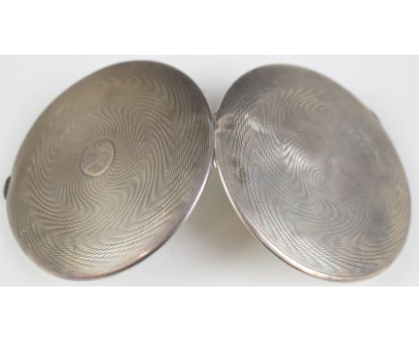 Art Deco hallmarked silver compact with engine turned decoration, London 1934, maker's mark indistinct, diameter 9cm, weight 