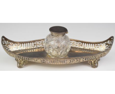 Victorian hallmarked silver desk stand or inkwell with pierced galleried tray, raised on four acanthus leaf feet, London 1881