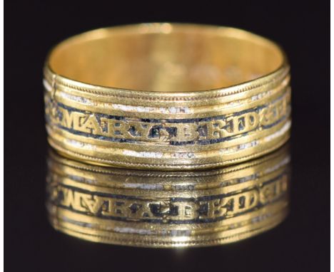 Georgian 18ct gold ring set with black and white enamel reading 'Mary Bridges OB 28th August 1808 age 72' , hallmarked London