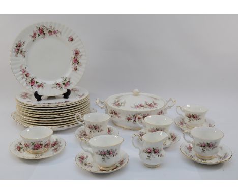 A twenty-seven piece Royal Albert Lavender Roses dinner service, comprising of twelve dinner plates, diameter 26cm, five teac