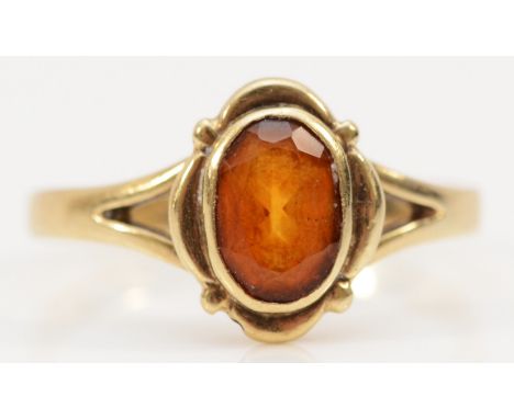 A 9ct gold citrine single stone ring, L 1/2, 1.4g