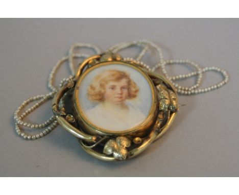 A VICTORIAN GOLD PORTRAIT MINIATURE BROOCH, together with a string of pearls (2)