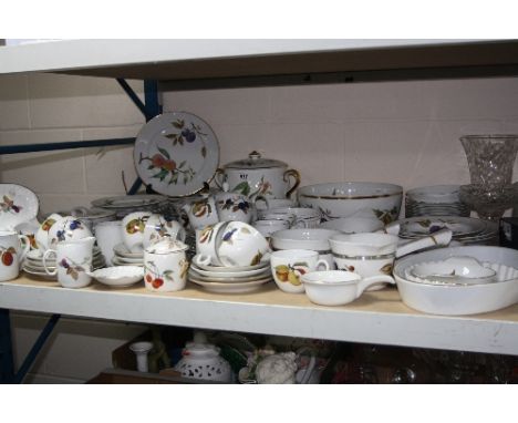 ROYAL WORCESTER 'EVESHAM' DINNER/COOKING WARES, to include saucepans, etc (over 80 pieces) 