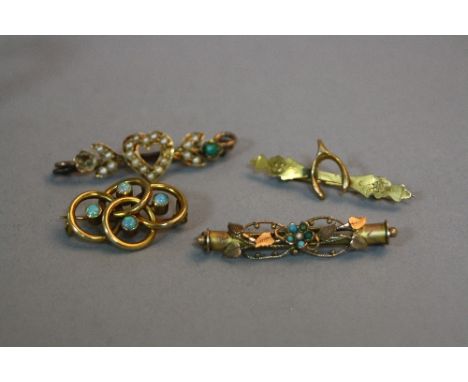 A COLLECTION OF EARLY 20TH CENTURY BROOCHES, to include a four stone opal, open interlinked circle design, stamped 9c (this b