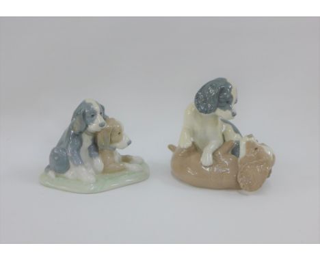 Two Nao porcelain figures of dogs (2) 