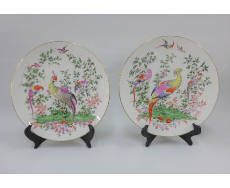 A pair of Royal Worcester limited edition Fabulous Birds Collectors Series plates, 28cm diameter (2) 