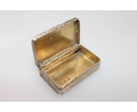 A WILLIAM IV SILVER SNUFF BOX, Thomas Shaw, Birmingham 1833, rectangular with engine-turning, reeding and foliate band. 4.5cm