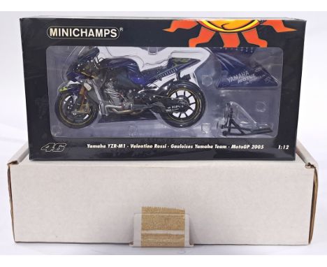 Minichamps 122053046 1/12 scale - "Valentino Rossi" Yamaha YZR-M1 - Gauloises Yamaha Team - 2005 MotoGP. Conditions generally