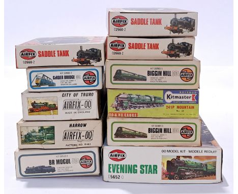 Airfix and similar, a mixed boxed group of 00 &amp; H0 Gauge scale Trains to include #02660-2 Saddle Tank, #05651-7 Biggen Hi