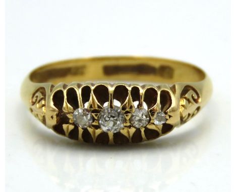 An antique 18ct gold ring set with five stone setting, lacking one diamond, 3.2g, size N