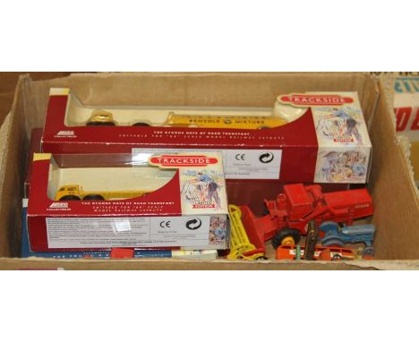 One box containing a quantity of mixed toy and model related collectors' books and catalogues together with a quantity of Rup