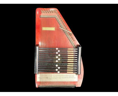 Fluto Harp Instrument, vintage model in good condition.  Measures 20'' width.