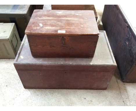 A small Victorian pine baize lined box, and a wooden trunk with rope handles, (2) 