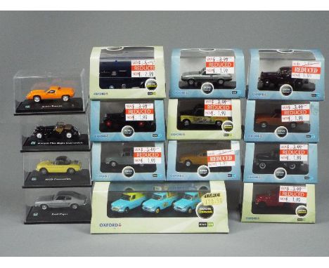 Oxford Diecast, Hongwell - A collection of 16 1:72 scale diecast model vehicles predominately by Oxford Diecasts. Lot include