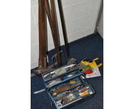 A QUANTITY OF GARDEN TOOLS to include a pick axe, lawn rake, hoe etc. together with a metal toolbox with contents (10)