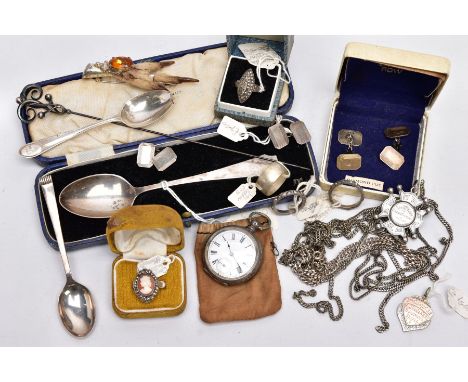 AN ASSORTED SELECTION OF SILVER AND WHITE METAL ITEMS, to include a cased silver christening spoon of a plain polished design