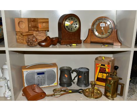 A GROUP OF CLOCKS, TREEN, METALWARES, etc, including an early 20th Century oak cased arched mantel clock, with pendulum and k