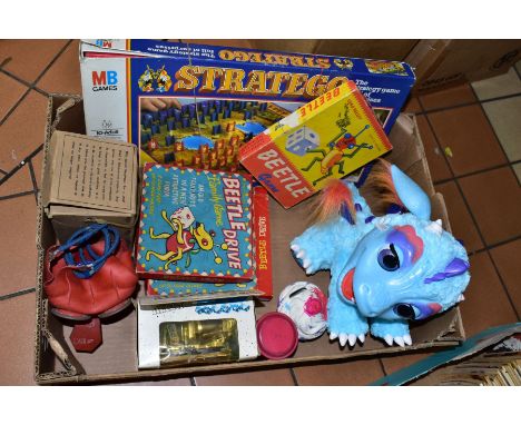 A BOXED CHILD'S WWII MICKEY MOUSE GAS MASK, appears complete and in good condition, with original instruction leaflet and car