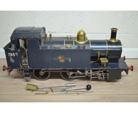Large solidly built and very heavy metal live steam 0-6-0 tank engine model, approx. L83cm, no boiler certificate, wheel spac
