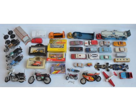 Collection of mostly unboxed diecast models to include vintage examples from Corgi, Budgie, Dinky, Matchbox (including a boxe
