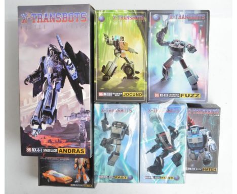 Collection of seven X-Transbot Master X and Master Mini Series 86 Transformer models to include Master X MX-II-T Swarm Leader